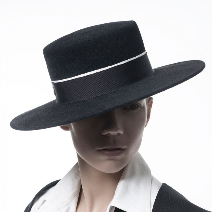 LAURA APSIT LIVENS Designer Brand & Products | NOT JUST A LABEL display picture 1