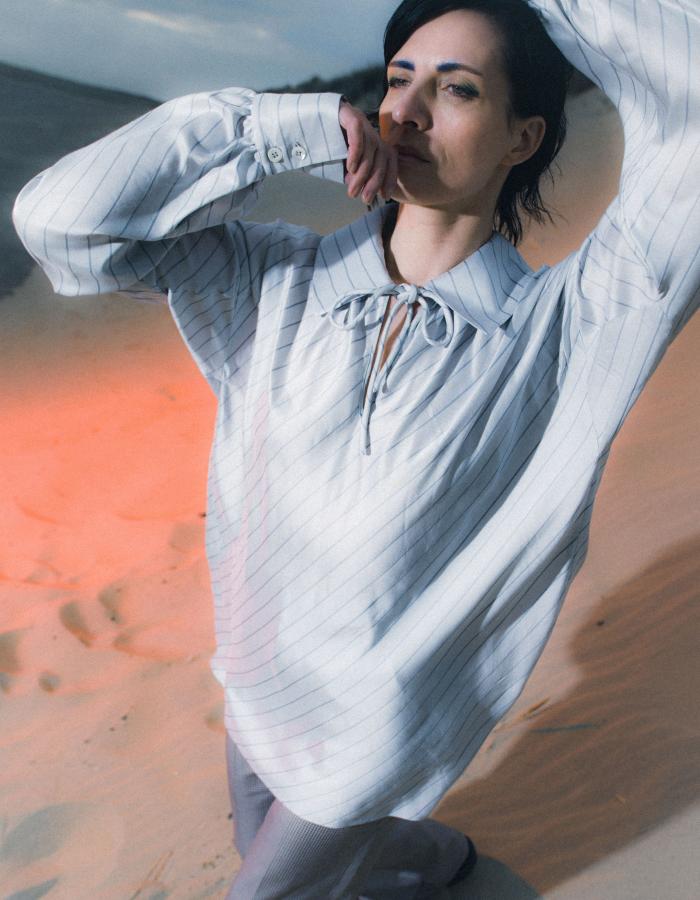 smells like cold water NOT JUST A LABEL