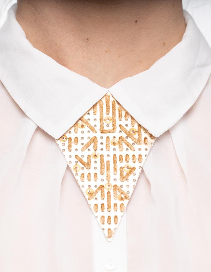 collar HER NOT JUST A LABEL