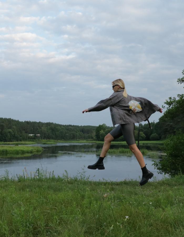 LINEN LINES NOT JUST A LABEL